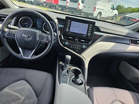 Used 2023 Toyota Camry LE w/ Convenience Package FWD image 8