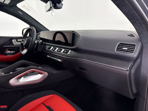 Used 2026 Mercedes-Benz GLE 63 AMG S image 32