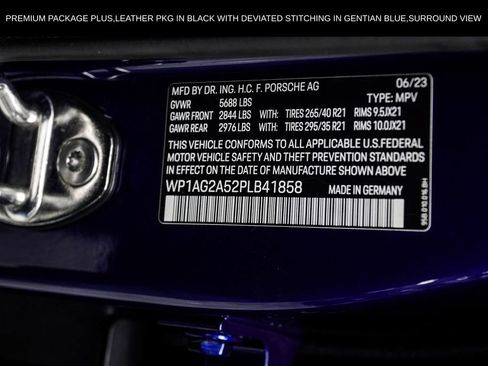 Used 2023 Porsche Macan S AWD/4WD image 49