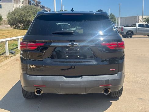 Used 2023 Chevrolet Traverse RS FWD image 5
