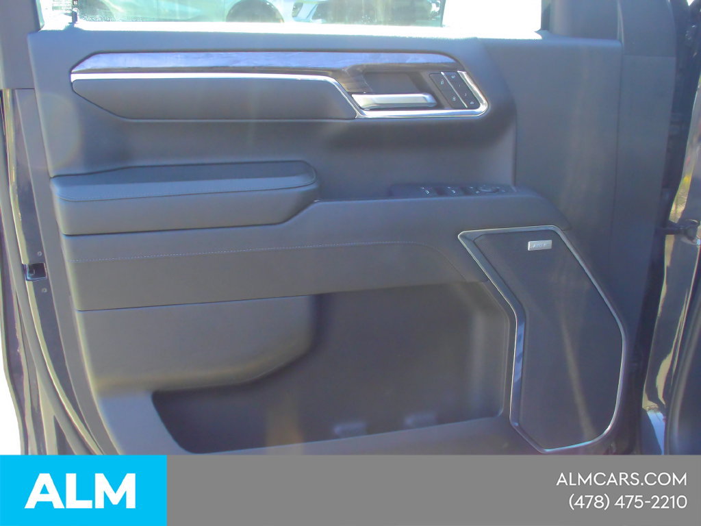 Used 2024 Chevrolet Silverado 1500 LTZ AWD/4WD image 30