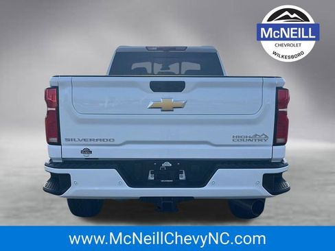 New 2026 Chevrolet Silverado 2500 High Country w/ High Country Premium Package AWD/4WD image 6