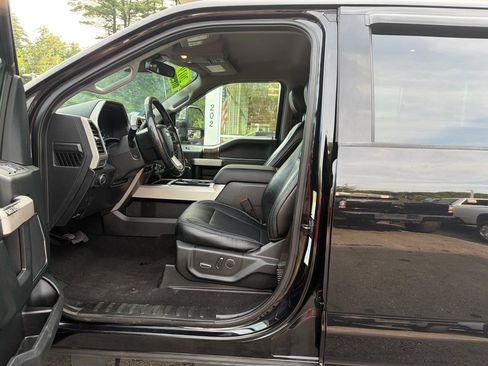 Used 2019 Ford F350 Lariat w/ Lariat Ultimate Package AWD/4WD image 22