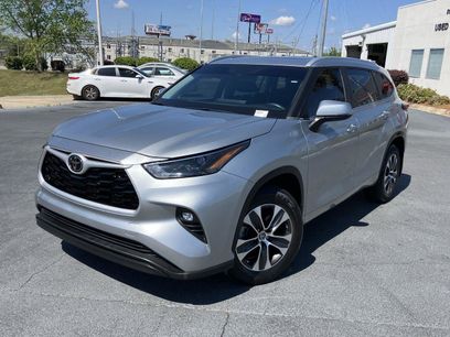 Used 2023 Toyota Highlander XLE