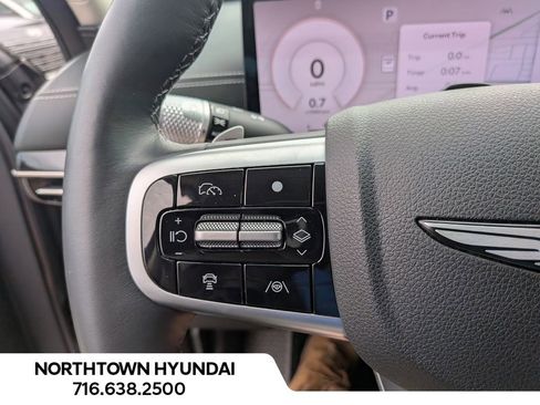 Used 2025 Genesis GV80 2.5T Standard AWD/4WD image 31