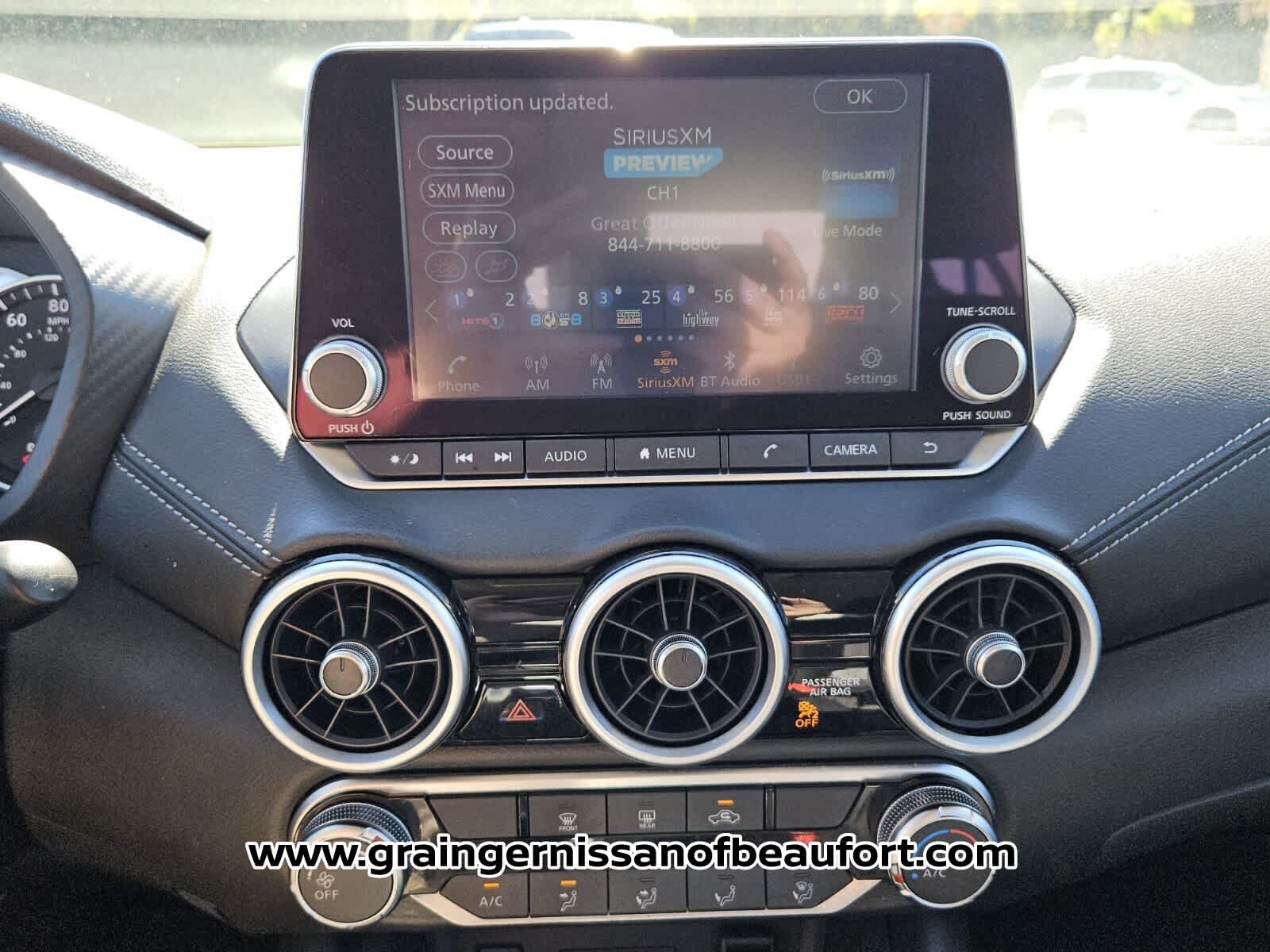 Used 2025 Nissan Sentra SV FWD image 8