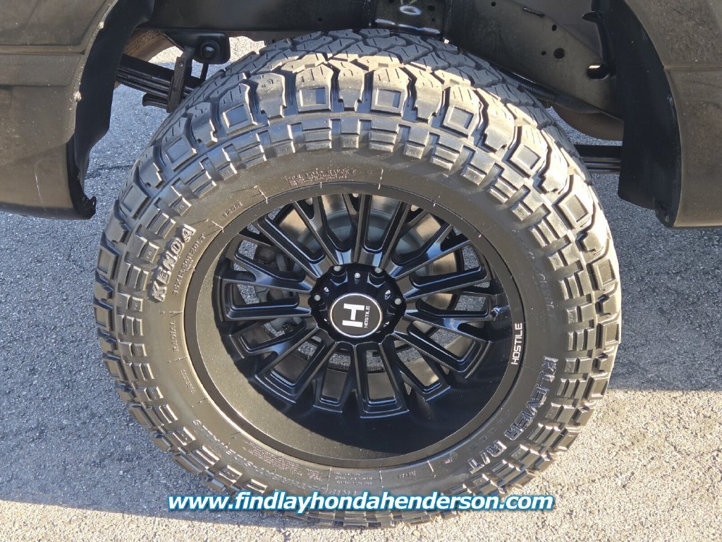 Used 2017 Nissan Titan SV RWD image 10