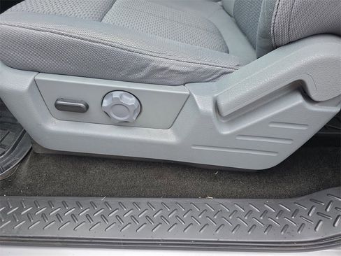 Used 2013 Ford F150 XLT w/ Luxury Equipment Group image 13