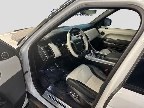 Used 2022 Land Rover Range Rover Sport SVR AWD/4WD image 10