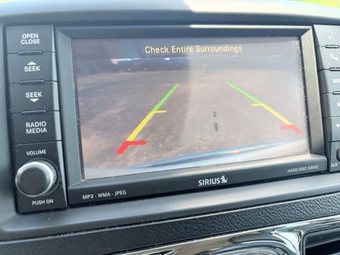 Used 2012 Chrysler Town & Country Touring-L w/ Entertainment Group #2 FWD image 25