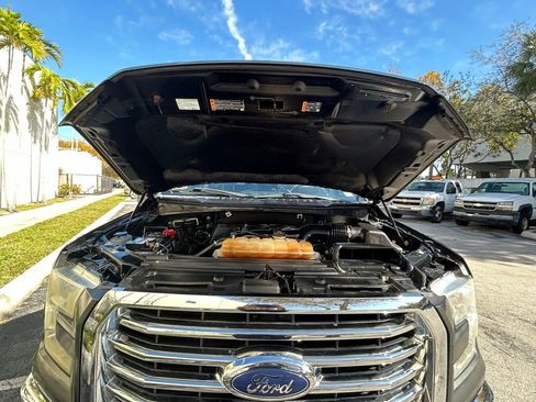 Used 2015 Ford F150 XLT w/ Equipment Group 302A Luxury image 31