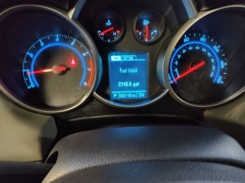 Used 2014 Chevrolet Cruze LS FWD image 23