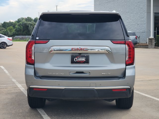 Used 2024 GMC Yukon SLT AWD/4WD image 6