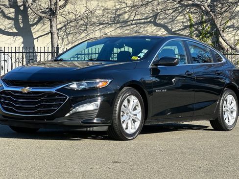 Used 2021 Chevrolet Malibu LT image 9