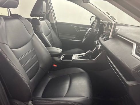 Used 2024 Toyota RAV4 XLE Premium FWD image 17