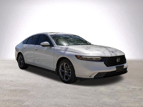 Used 2023 Honda Accord EX image 2