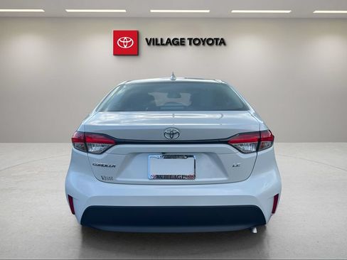 Certified 2025 Toyota Corolla LE FWD image 4