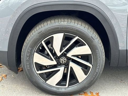 New 2026 Volkswagen Atlas SE FWD image 23