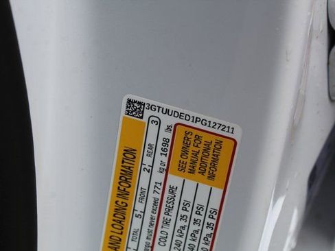 Used 2023 GMC Sierra 1500 SLT image 39