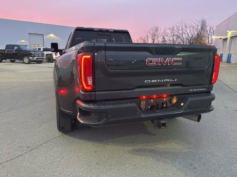 Used 2021 GMC Sierra 3500 Denali w/ Denali Ultimate Package image 15
