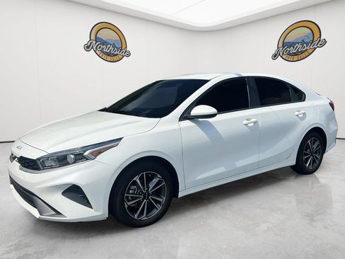 Used 2023 Kia Forte LXS FWD image 1