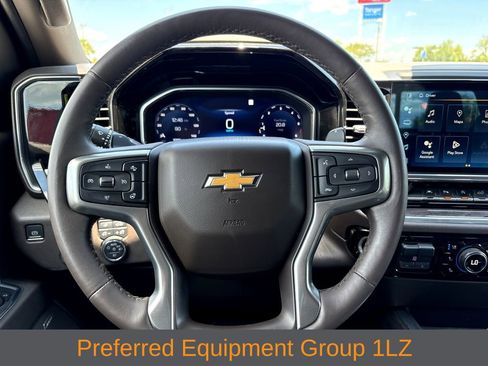 Used 2022 Chevrolet Silverado 1500 LTZ w/ LTZ Premium Package AWD/4WD image 14