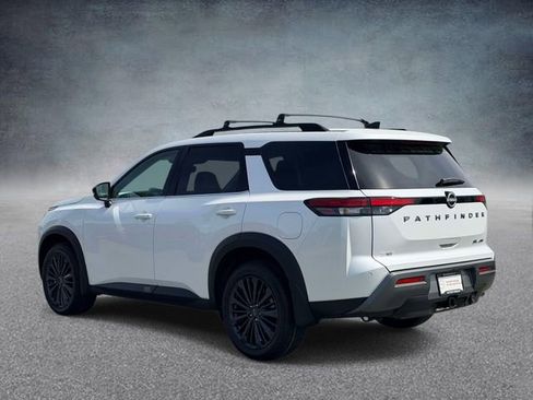 New 2026 Nissan Pathfinder SL AWD/4WD image 4