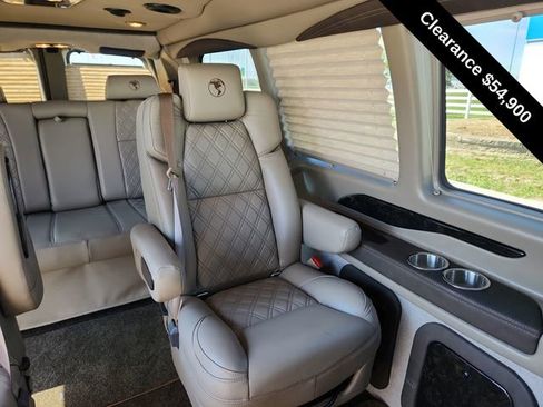 Used 2021 Chevrolet Express 2500 image 29