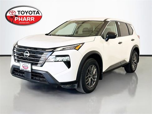 Used 2024 Nissan Rogue S image 1