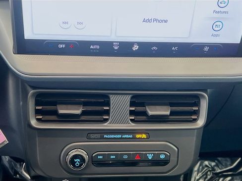 New 2025 Ford Maverick XL w/ Equipment Group 102A image 9