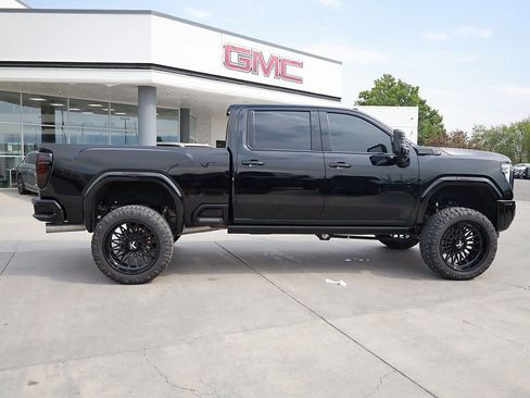 Used 2025 GMC Sierra 3500 AT4 w/ AT4 Premium Plus Package image 7