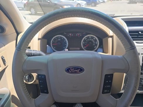 Used 2012 Ford Escape XLT FWD image 21