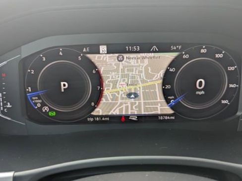 Used 2022 Volkswagen Atlas Cross Sport SEL R-Line image 31