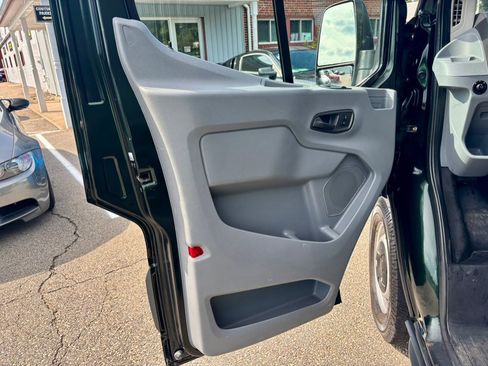 Used 2018 Ford Transit 250 148 Medium Roof RWD image 9