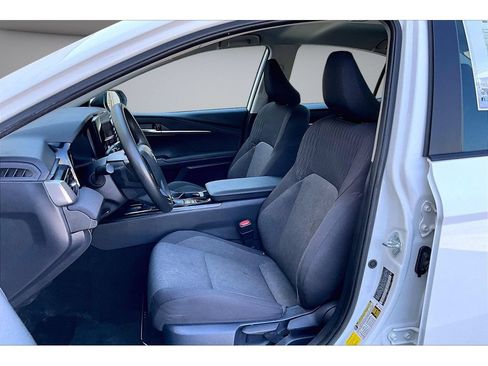 Used 2025 Toyota Camry LE FWD image 34