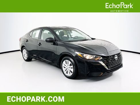 Used 2025 Nissan Sentra S image 1