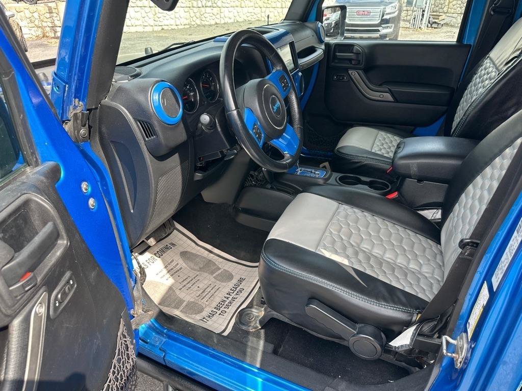 Used 2015 Jeep Wrangler Unlimited Sport w/ Quick Order Package 24S AWD/4WD image 15