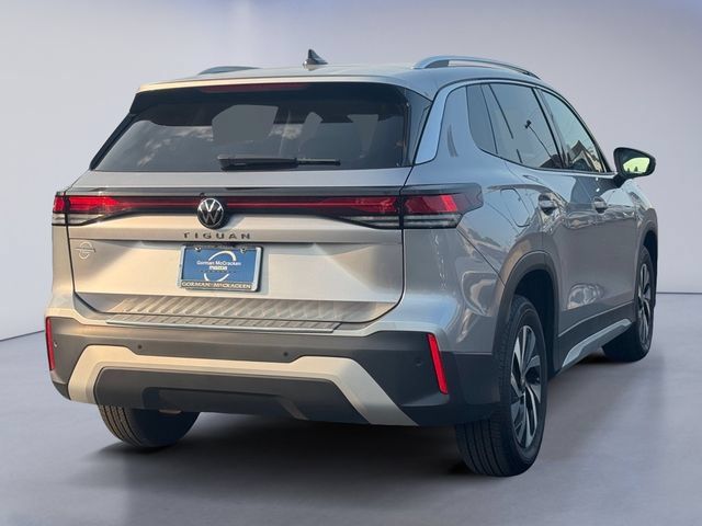 Certified 2025 Volkswagen Tiguan S FWD image 5