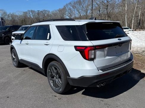 New 2026 Ford Explorer ST w/ Sun And Sound Package image 4