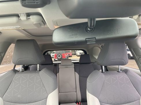 Used 2020 Toyota RAV4 XLE w/ Convenience Package AWD/4WD image 15