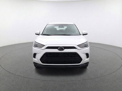 Used 2024 Toyota Grand Highlander AWD image 2