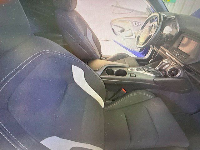 Used 2020 Chevrolet Camaro LT RWD image 11