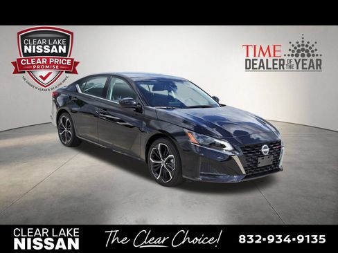 Certified 2025 Nissan Altima 2.5 SR FWD image 9