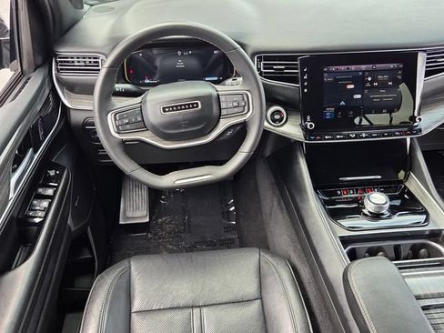 Used 2024 Jeep Wagoneer Series II w/ Flexible Seating Group RWD image 14