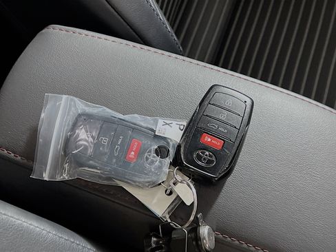 Used 2025 Toyota Corolla XSE image 36