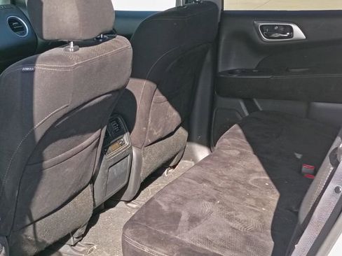 Used 2014 Nissan Pathfinder SV w/ Trailer Tow Package image 14