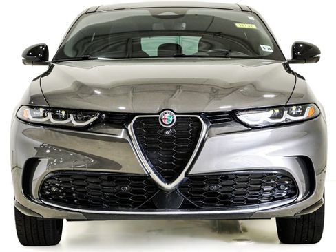 Used 2024 Alfa Romeo Tonale Ti w/ Active Assist Package AWD/4WD image 2