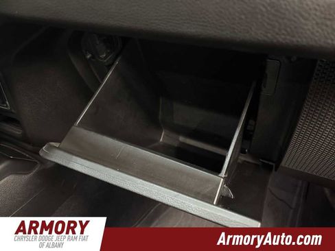 Used 2024 Jeep Wrangler Willys image 38