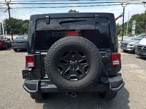 Used 2016 Jeep Wrangler Unlimited Sahara image 6