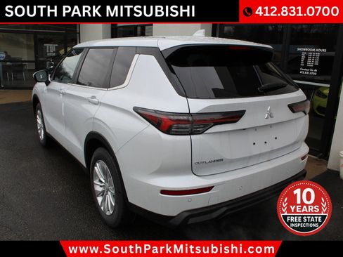 New 2026 Mitsubishi Outlander ES image 7